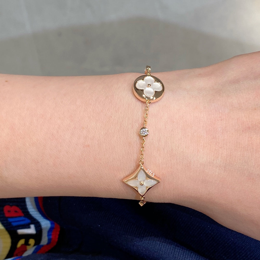 [⭐Clover Jewelry]STAR AND SUN 4 MOTIF WHITE MOP PINK GOLD BRACELET