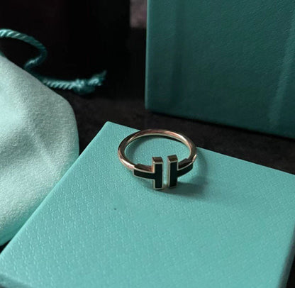 [Clover Jewelry]T SMALL ONYX PINK GOLD RING