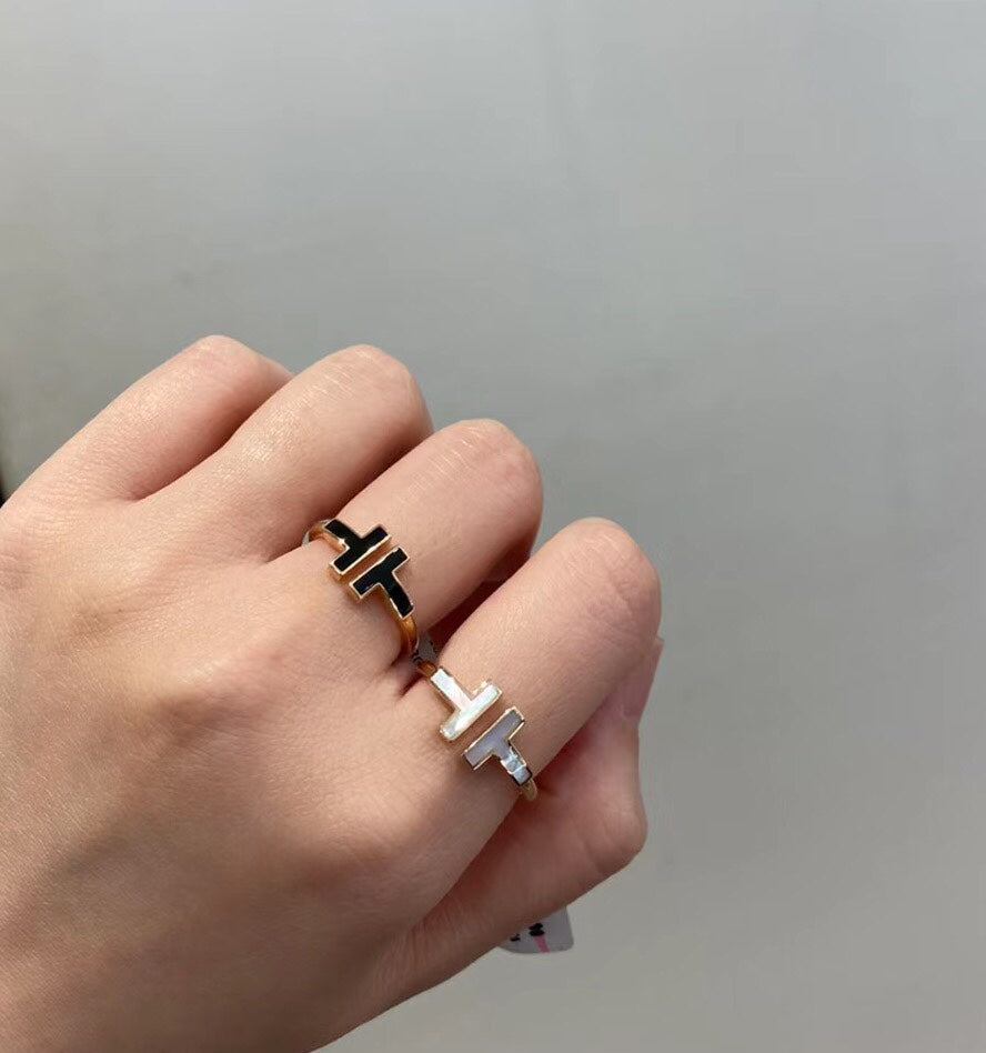 [Clover Jewelry]T SMALL ONYX PINK GOLD RING