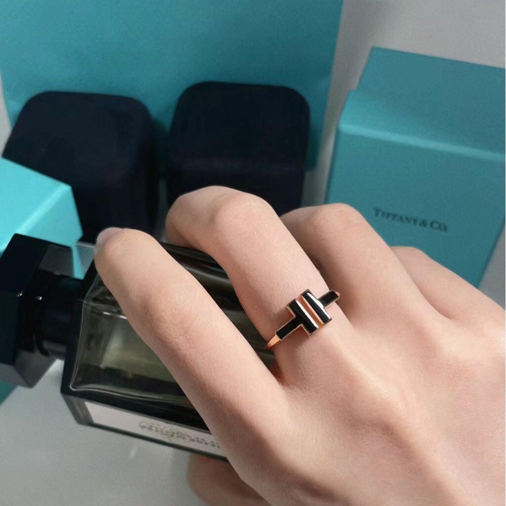 [Clover Jewelry]T SMALL ONYX PINK GOLD RING