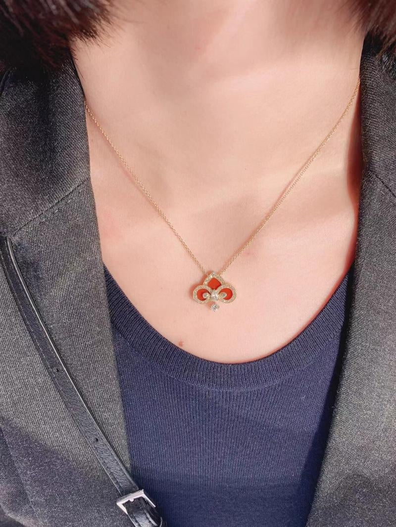 [Clover Jewelry]FLEUR DE LIS PINK GOLD DIAMOND NECKLACE