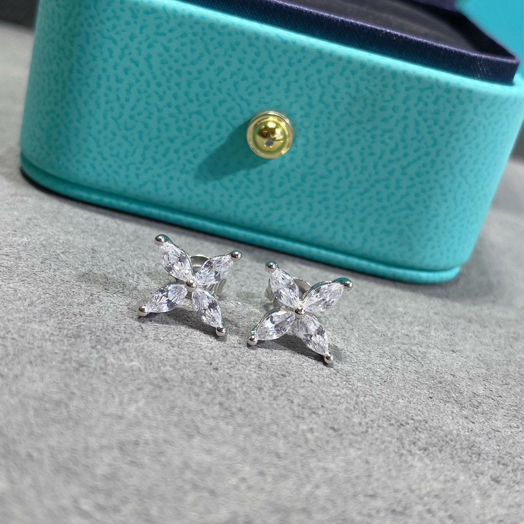 [Clover Jewelry]VICTORIA SILVER DIAMOND STUD MINI EARRINGS
