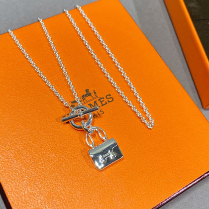 [⭐Clover Jewelry]CONSTANCE PEDANT SILVER NECKLACE