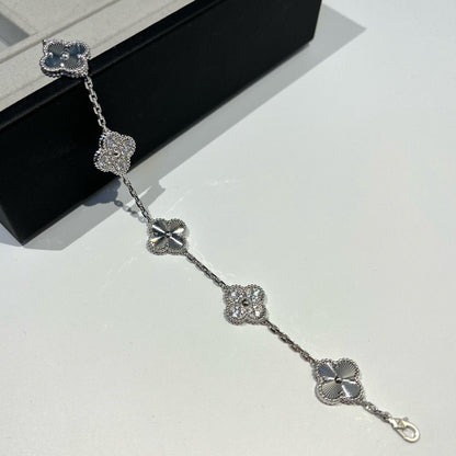 [⭐Clover Jewelry] CLOVER 5 MOTIF LASER BRACELET COLLECTION