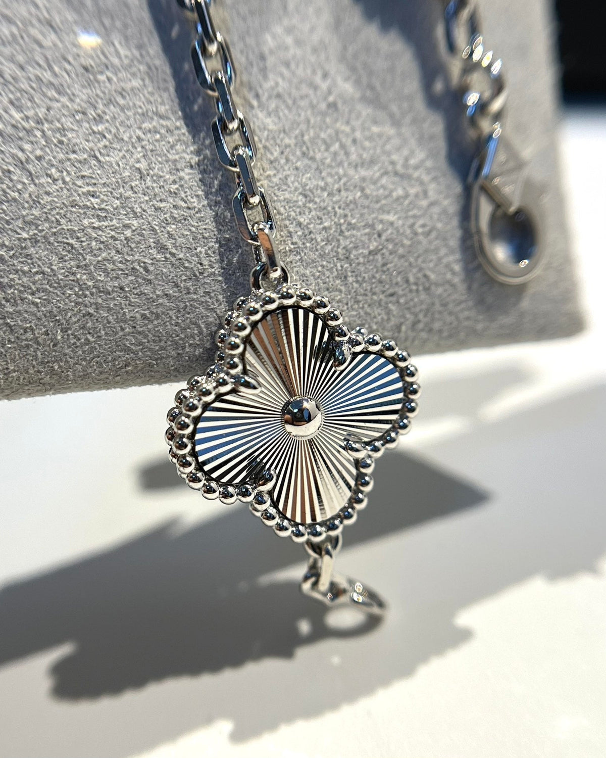 [⭐Clover Jewelry] CLOVER 5 MOTIF LASER BRACELET COLLECTION