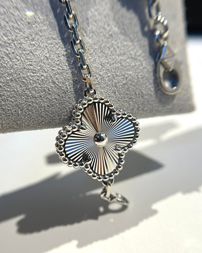 [⭐Clover Jewelry] CLOVER 5 MOTIF LASER BRACELET COLLECTION