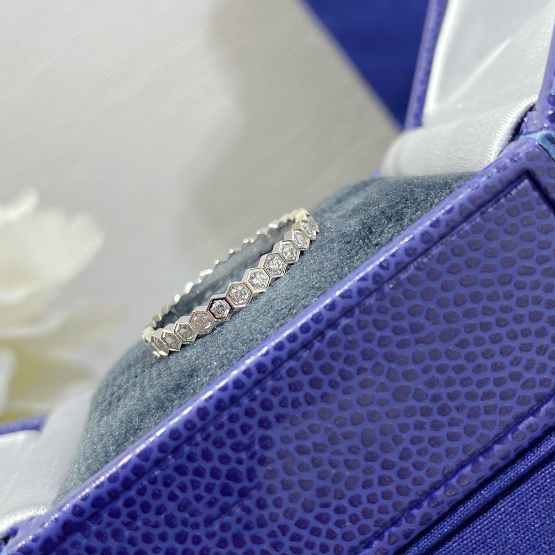 [⭐Clover Jewelry]BEE LOVE DIAMOND PAVED SMALL RING