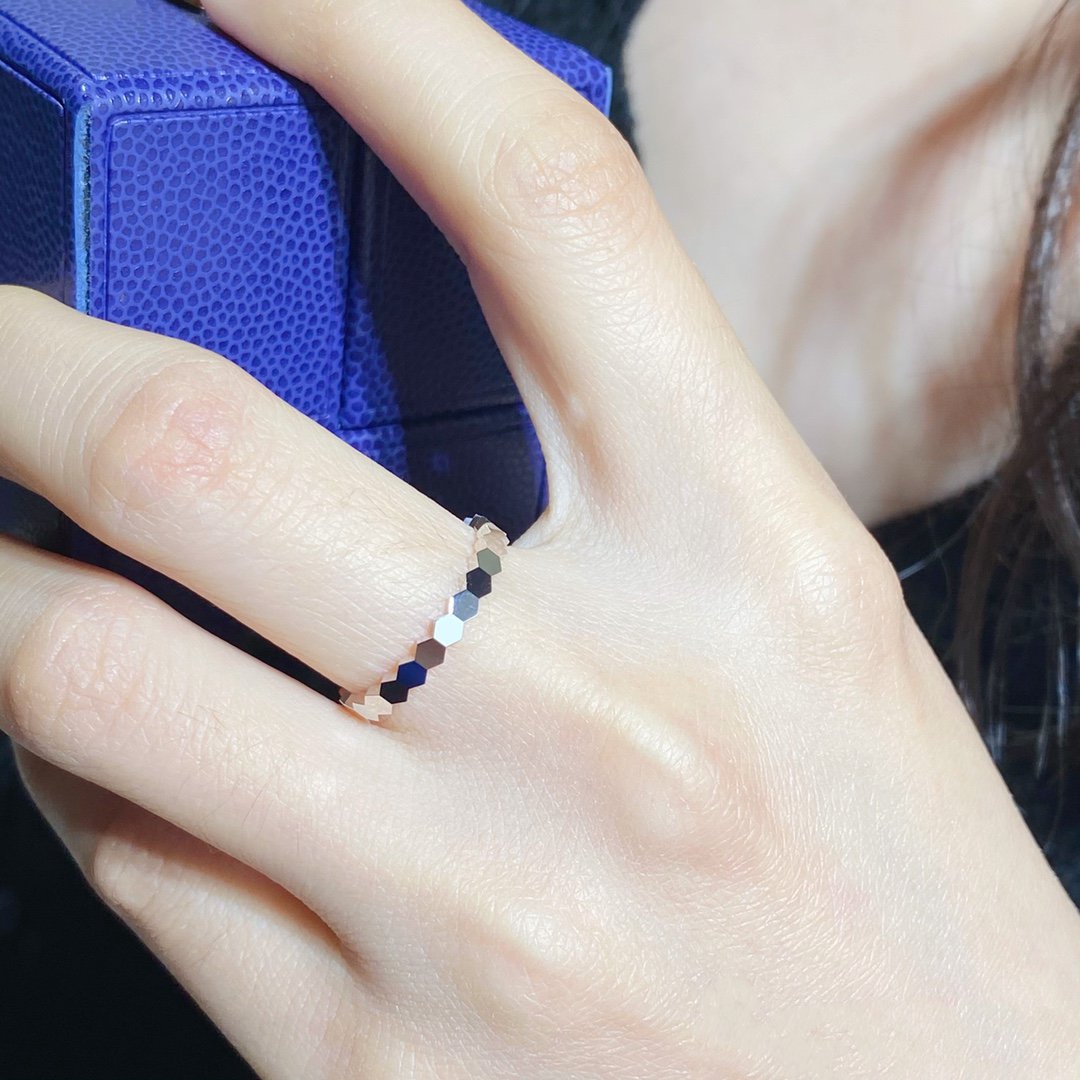 [⭐Clover Jewelry]BEE LOVE SMALL RING