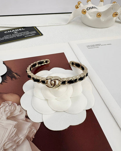 [⭐Clover Jewelry]Double C Open Bangle