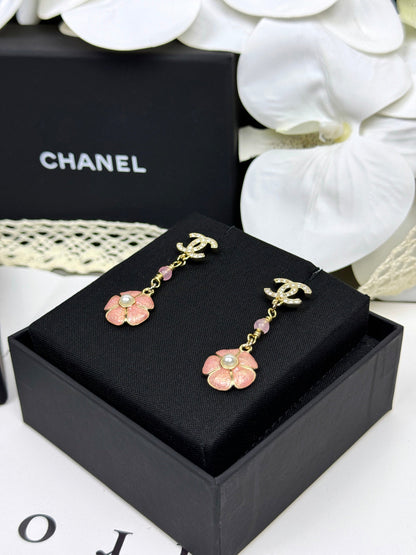 [⭐Clover Jewelry]26C Pink Camellia Enamel Pendant with Double C Earrings
