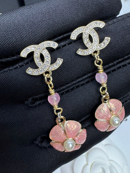 [⭐Clover Jewelry]26C Pink Camellia Enamel Pendant with Double C Earrings