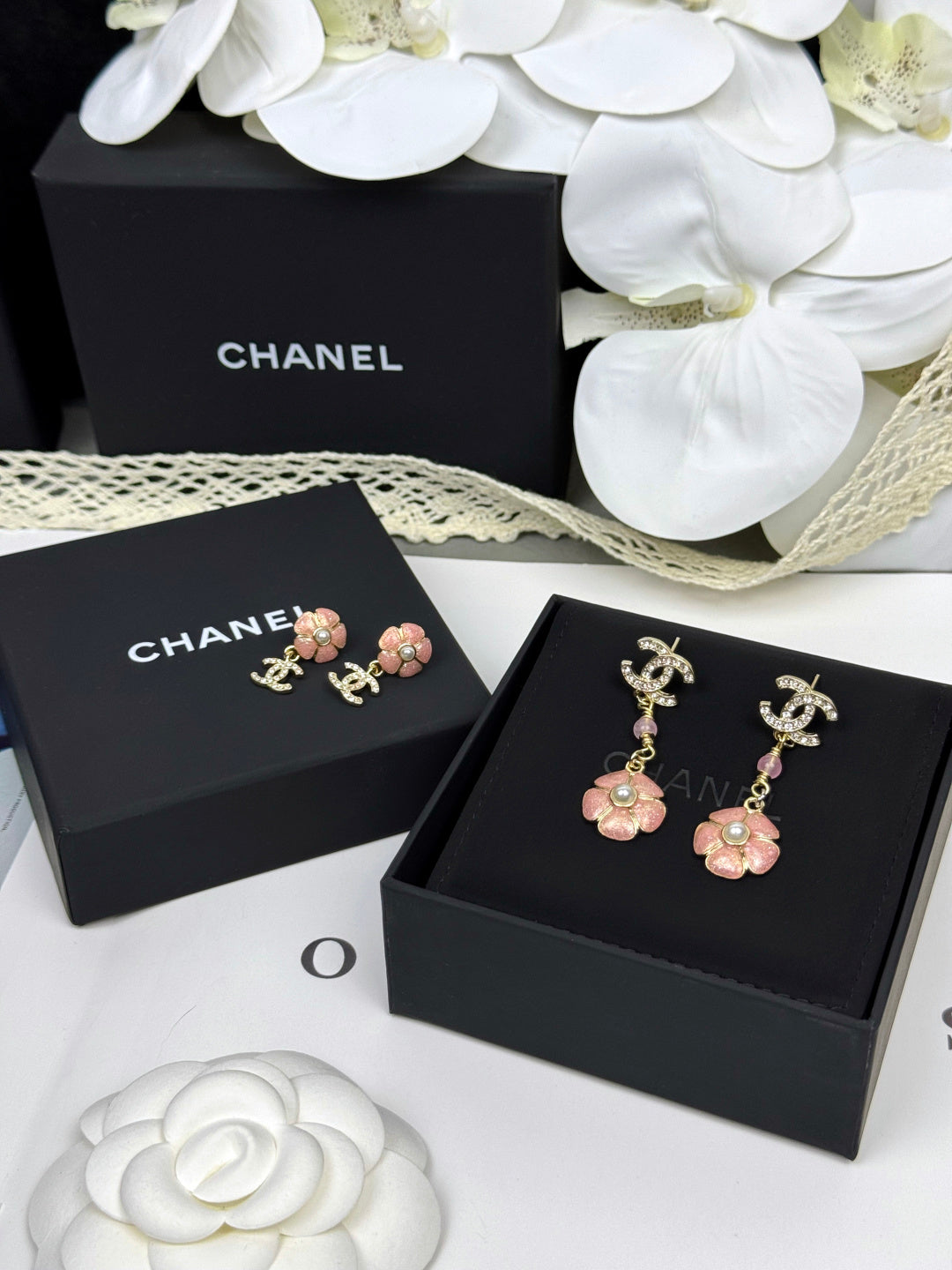 [⭐Clover Jewelry]26C Pink Camellia Enamel Pendant with Double C Earrings