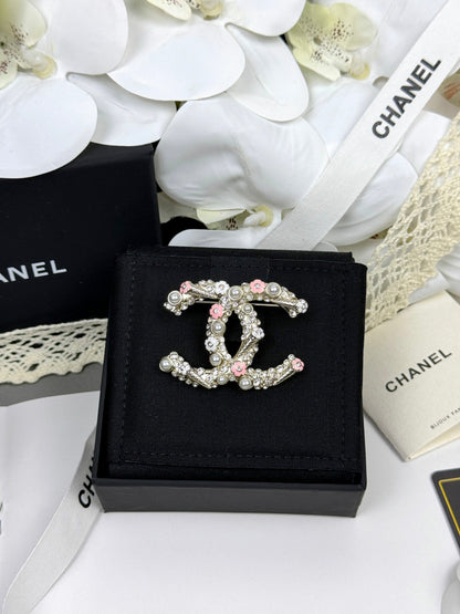 [⭐Clover Jewelry]26C Pink-White Enamel Ice Cream Cone Double C Brooch