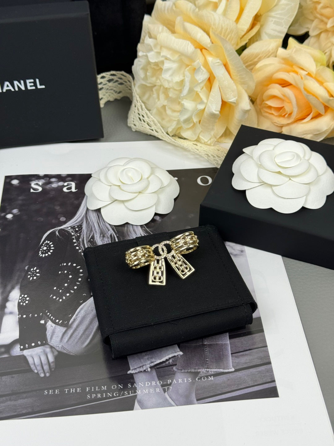 [⭐Clover Jewelry]25K Hollow Bow Brooch
