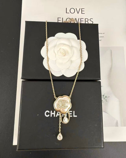 [⭐Clover Jewelry]Cloud Pearl Mother-of-Pearl Diamond Chain Pendant Necklace