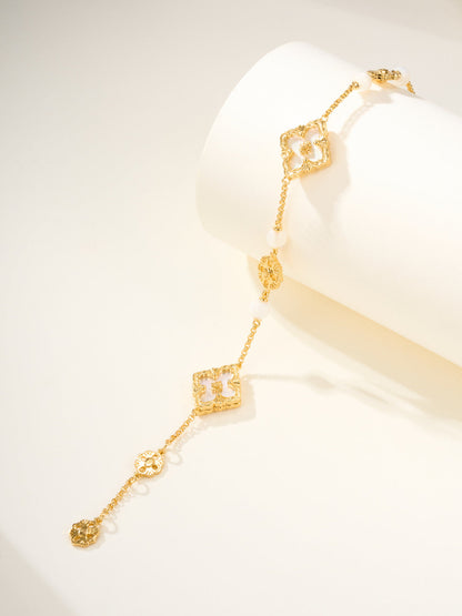 [⭐Clover Jewelry]B.C.L ENAMELED Three-Flower Bracelet（Trumpet)