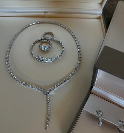 [⭐Clover Jewelry]NEW！SERPENT DIAMOND NECKLACE