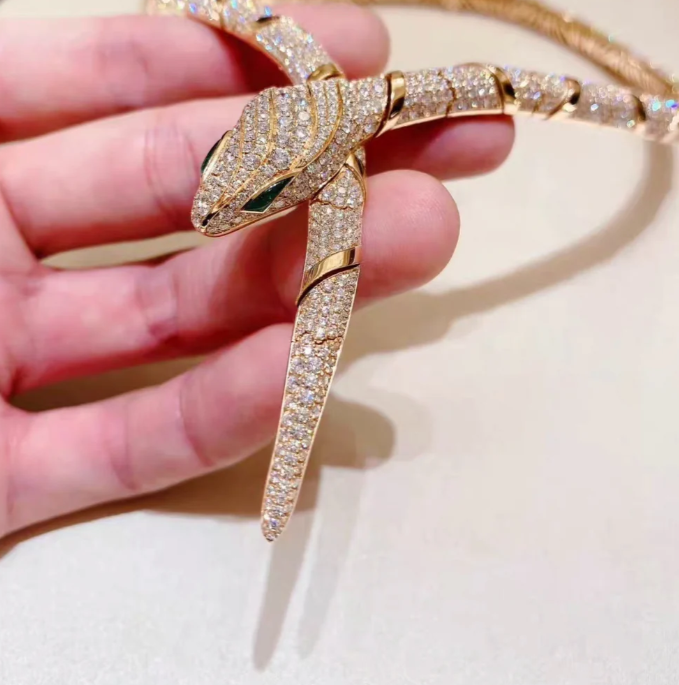 [⭐Clover Jewelry]HAUTE COUTURE GOLD SERPENTI NECKLACE