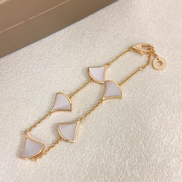 [⭐Clover Jewelry]NEW FLORAL SKIRT AND GOLD BRACELET