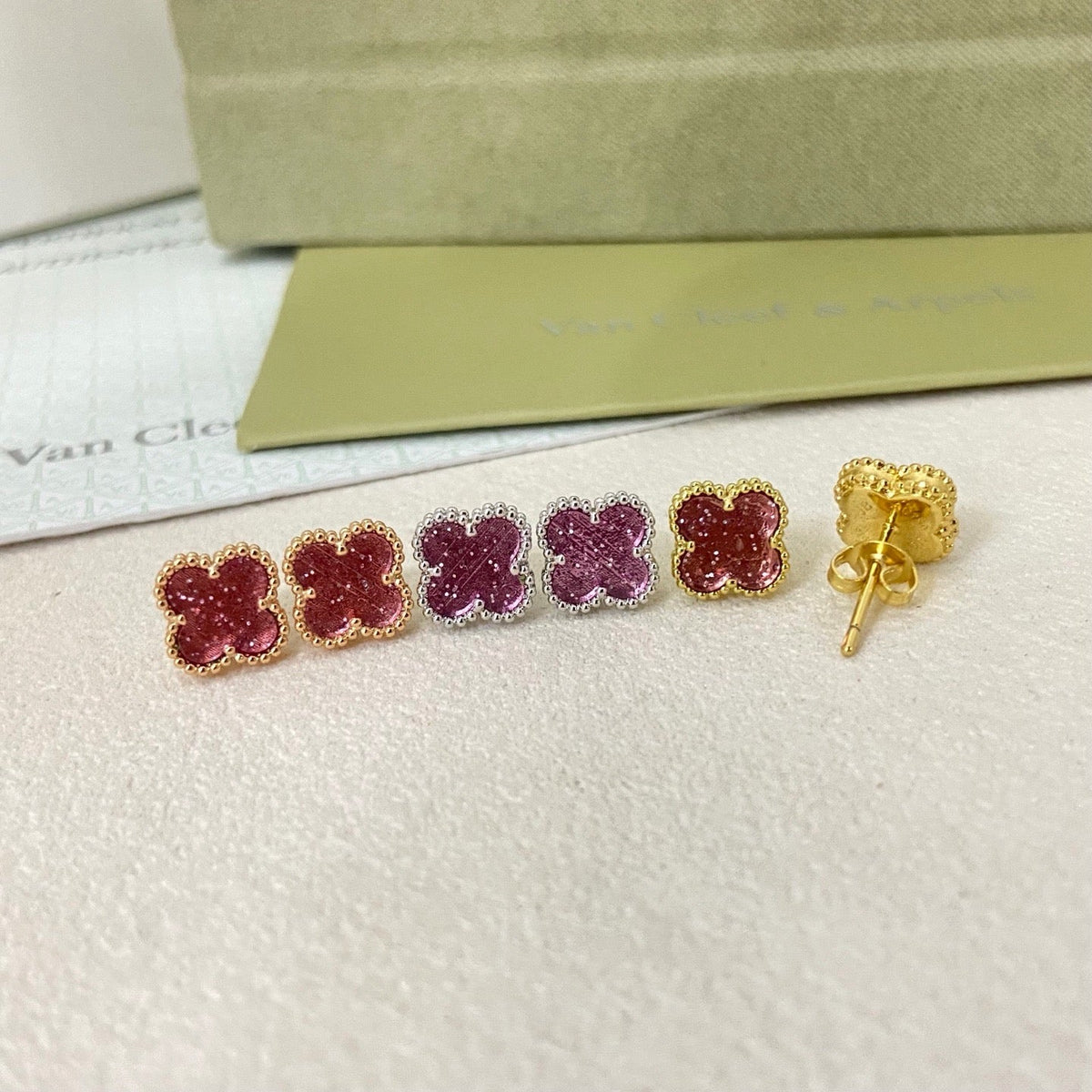 [⭐Clover Jewelry]2026 NEW MINI CLOVER 1 MOTIF  BUBBLE PINK ENAMEL