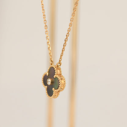 [⭐Clover Jewelry]CLOVER 15MM DIAMOND AND MOTHER-OF-GREY NECKLACE