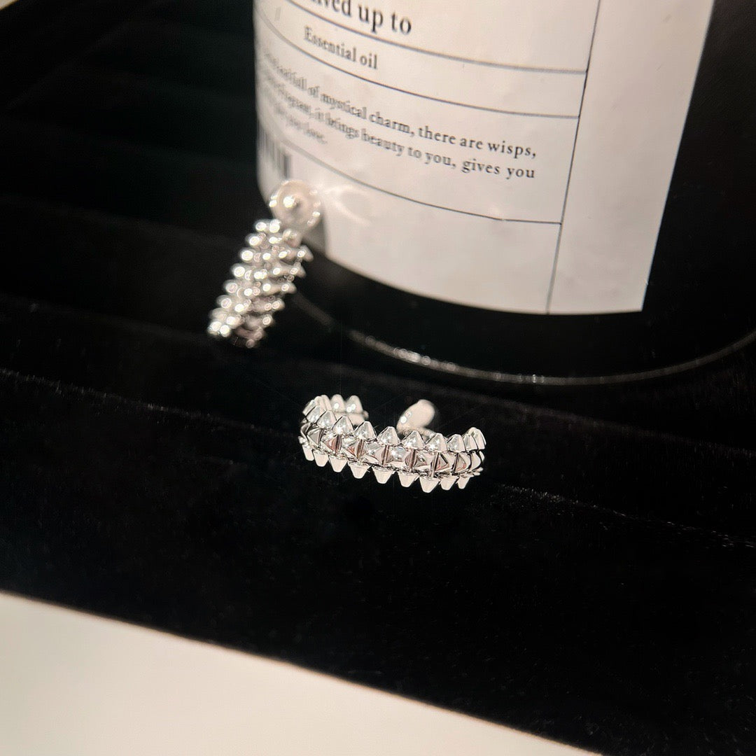 [⭐Clover Jewelry]CLASH SMALL HOOP EARRINGS