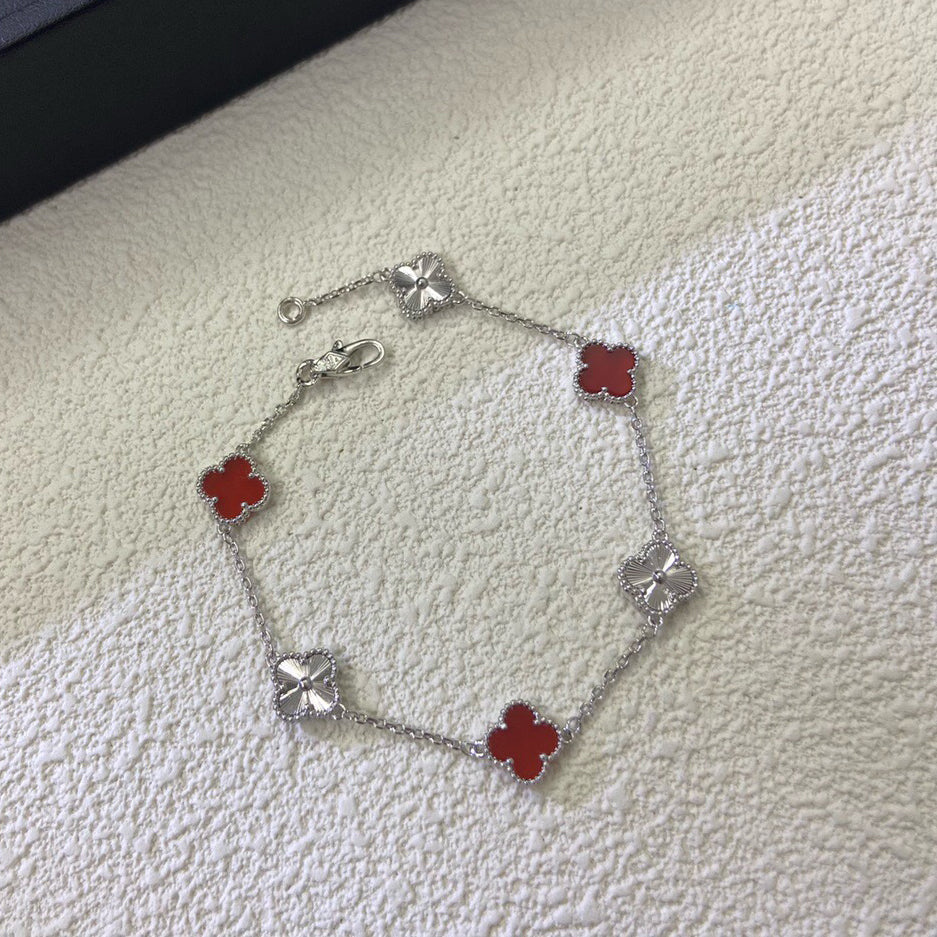 [⭐Clover Jewelry]CLOVER 6 MOTIF RED AGATE LASER BRACELET