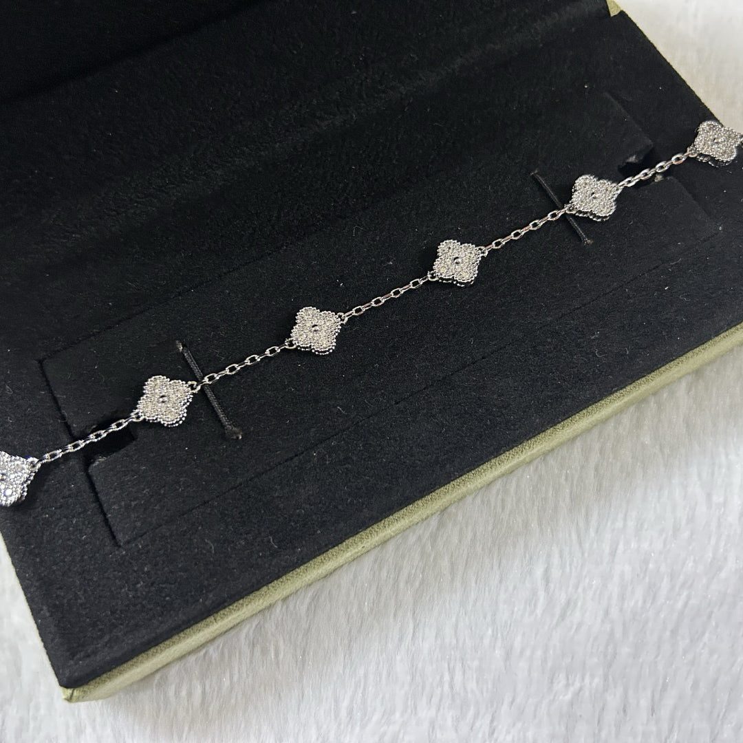 [⭐Clover Jewelry]CLOVER 6 MOTIF DIAMOND BRACELET