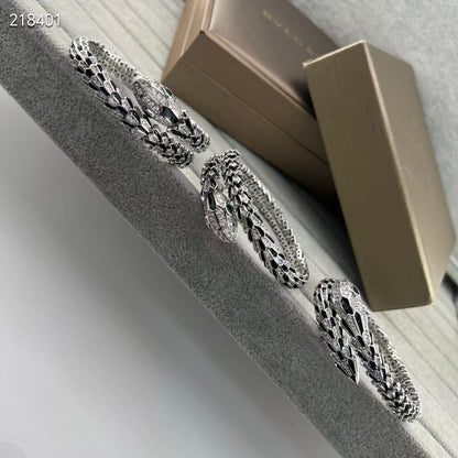 [⭐Clover Jewelry]NEW OBSIDIAN & DIAMOND SERPENT BRACELET