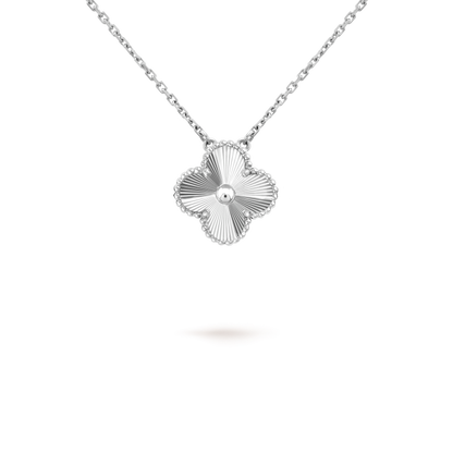 [⭐Clover Jewelry]CLOVER 15MM LASER NECKLACE SILVER