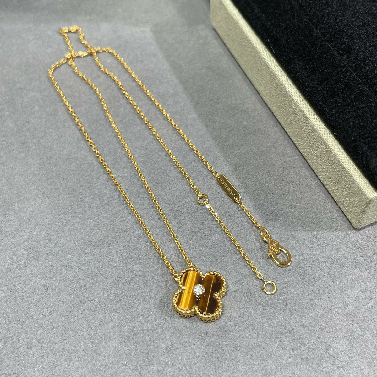 [⭐Clover Jewelry]CLOVER 15MM DIAMOND AND YELLOW TIGER'S EYE AGATE necklace