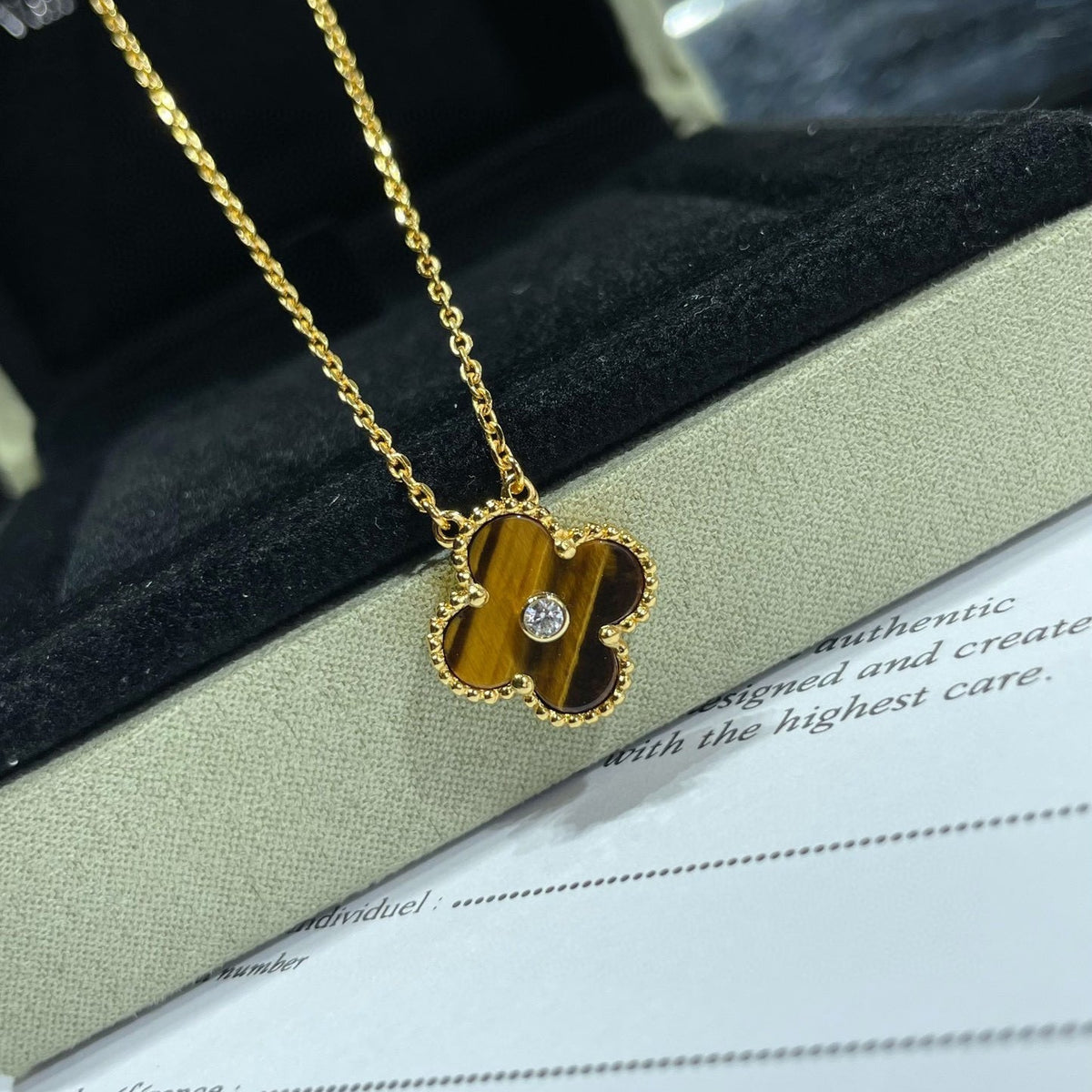 [⭐Clover Jewelry]CLOVER 15MM DIAMOND AND YELLOW TIGER'S EYE AGATE necklace