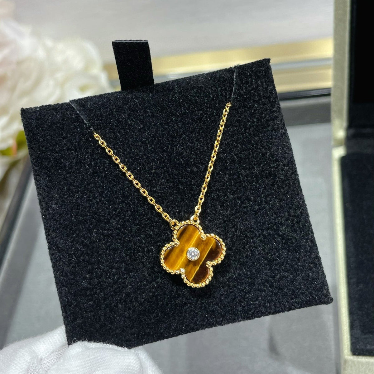 [⭐Clover Jewelry]CLOVER 15MM DIAMOND AND YELLOW TIGER'S EYE AGATE necklace