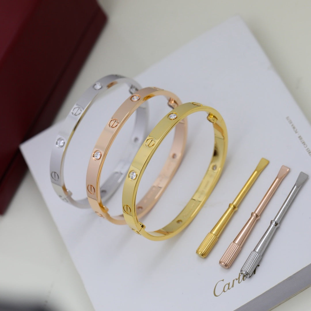 [⭐Clover Jewelry]LOVE BRACELET 6.1MM 4 DIAMONDS
