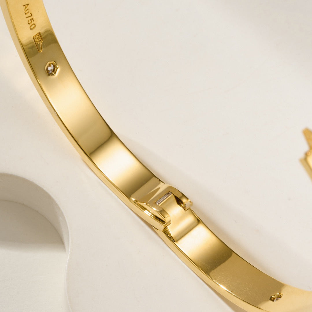 [⭐Clover Jewelry]LOVE BRACELET 6.1MM 4 DIAMONDS
