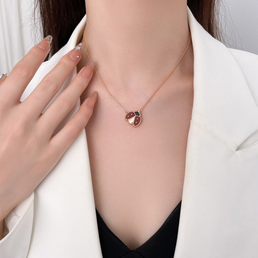 [⭐Clover Jewelry]LUCKY  CARNELIANS LADYBUG NECKLACE