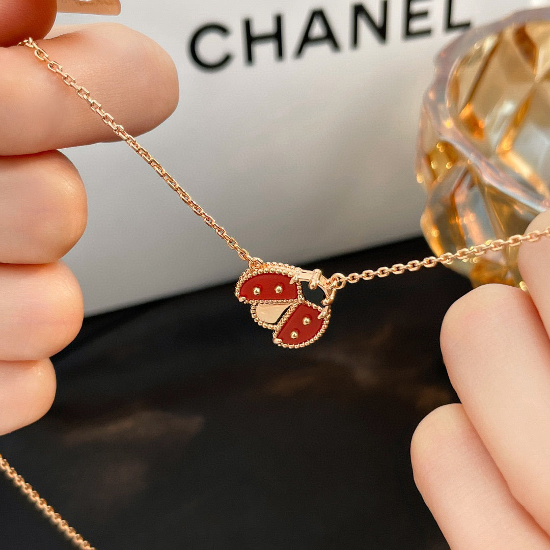 [⭐Clover Jewelry]LUCKY  CARNELIANS LADYBUG NECKLACE