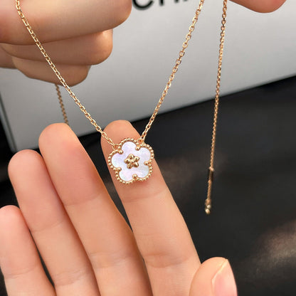 [⭐Clover Jewelry]LUCKY  WHITE MOP  PLUM BLOSSOM NECKLACE