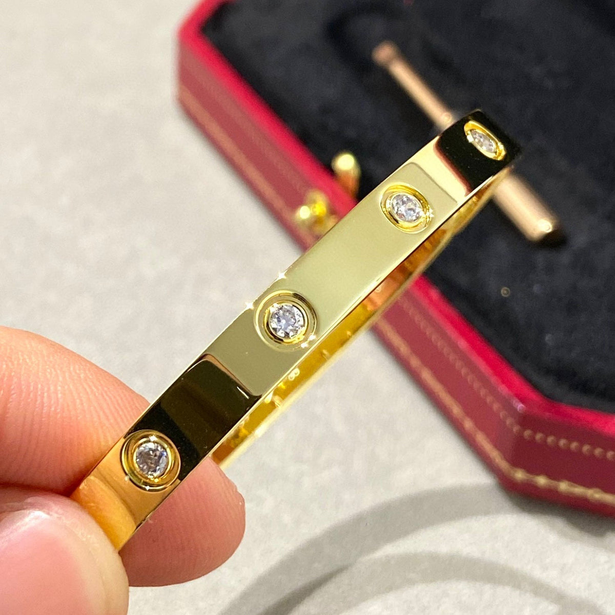 [⭐Clover Jewelry]LOVE BRACELET 6.1MM 10 DIAMONDS