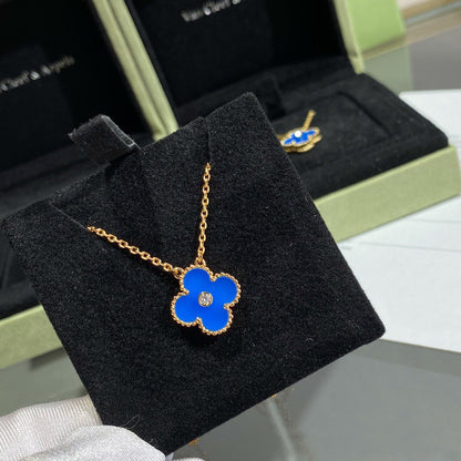 [⭐Clover Jewelry]CLOVER 15MM DIAMOND AND BLUE AGATE NECKLACE