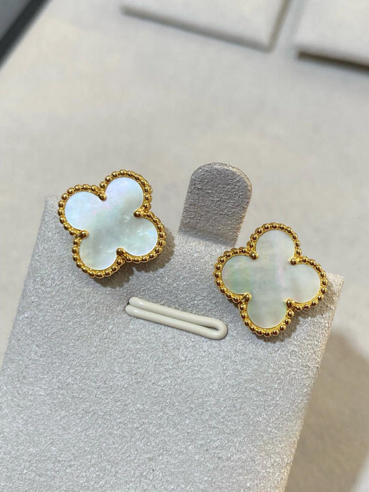 [⭐Clover Jewelry] CLOVER LARGE (20mm) 1 MOTIFS WHITE MOP STUD EARRINGS