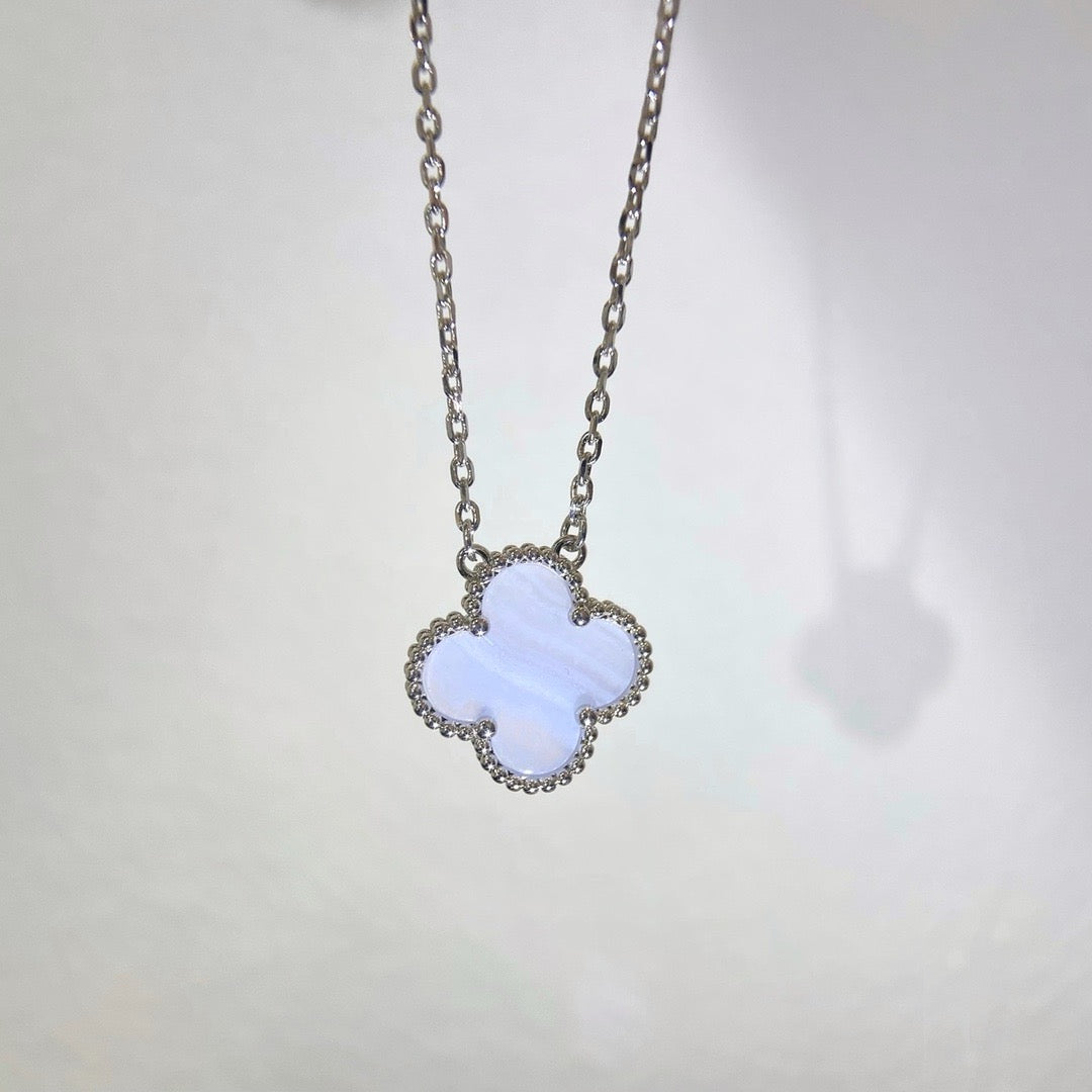 [⭐Clover Jewelry]CLOVER 15MM BLUE CHALCEDONY NECKLACE SILVER