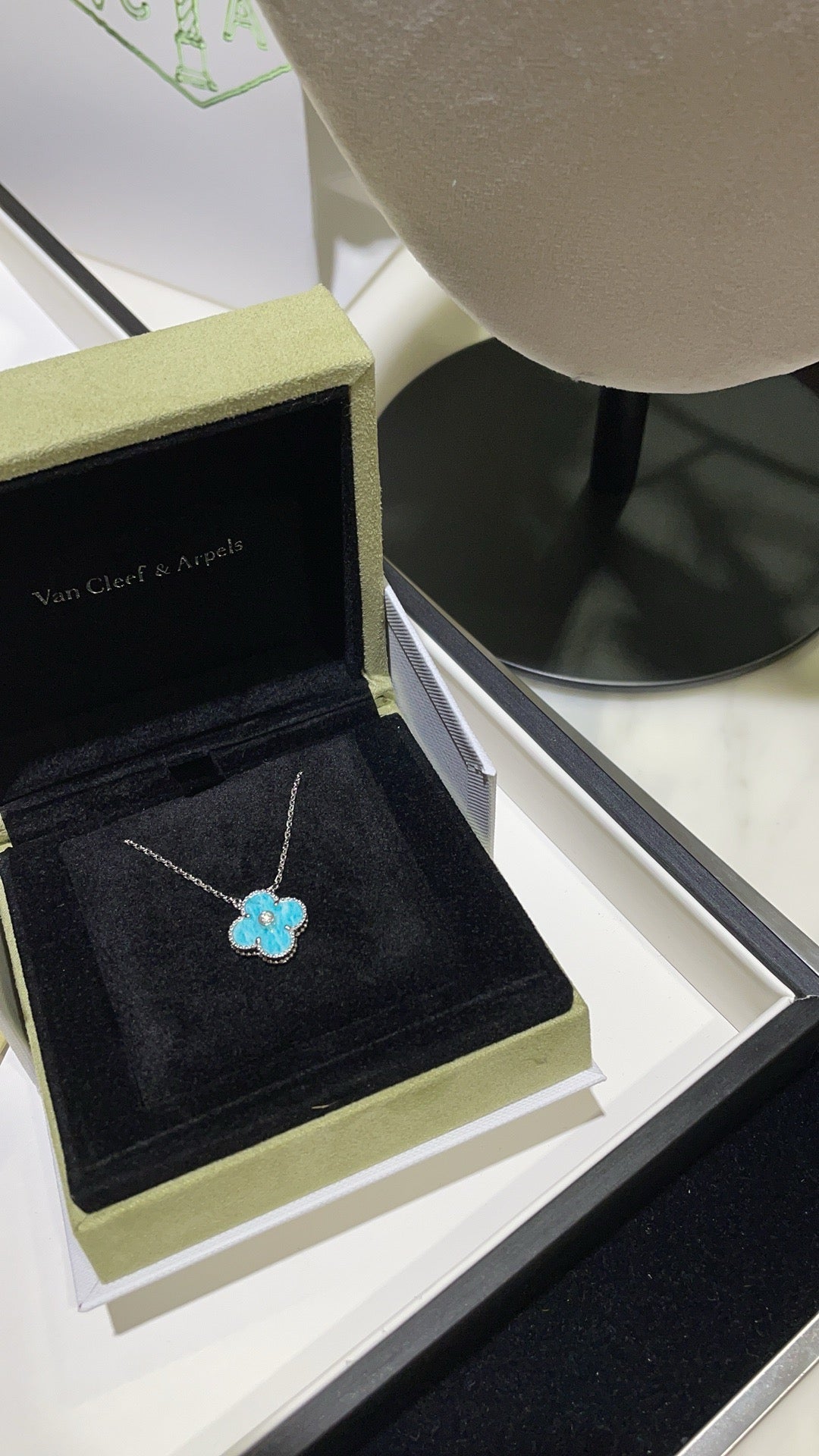 [⭐Clover Jewelry]CLOVER 15MM DIAMOND SVRES PORCELAIN  NECKLACE SILVER