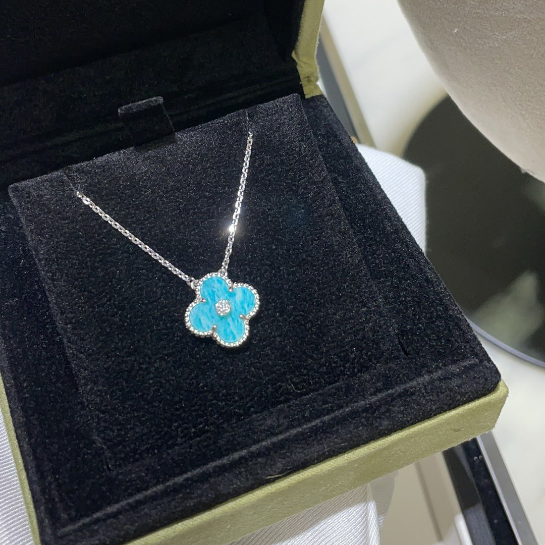 [⭐Clover Jewelry]CLOVER 15MM DIAMOND SVRES PORCELAIN  NECKLACE SILVER