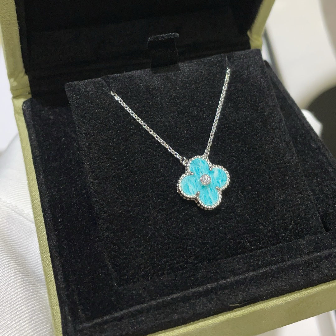 [⭐Clover Jewelry]CLOVER 15MM DIAMOND SVRES PORCELAIN  NECKLACE SILVER