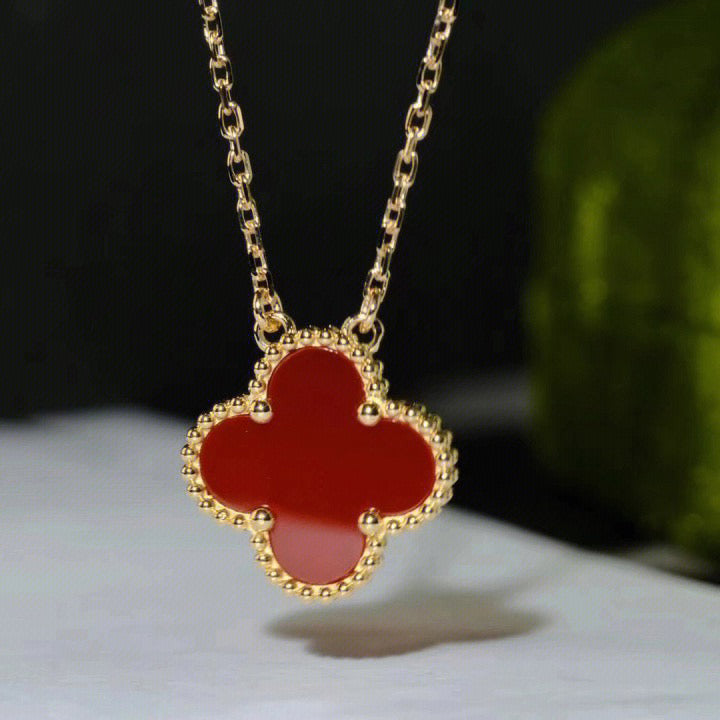 [⭐Clover Jewelry]CLOVER 15MM CARNELIAN SINGLE FLOWER NECKLACE