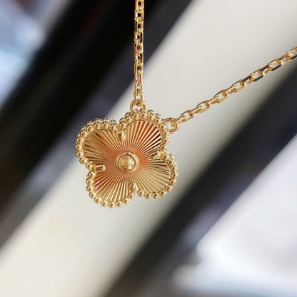 [⭐Clover Jewelry]CLOVER 15MM LASER NECKLACE