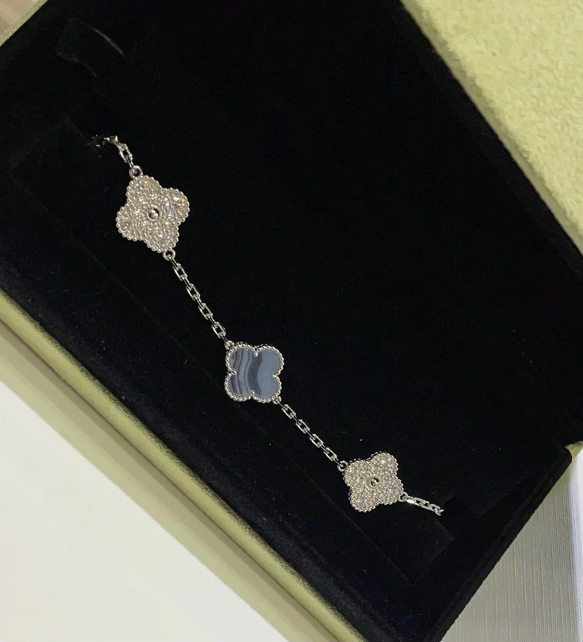 [⭐Clover Jewelry] CLOVER 5 MOTIF PURPLE CHALCEDONY BRACELET COLLECTION