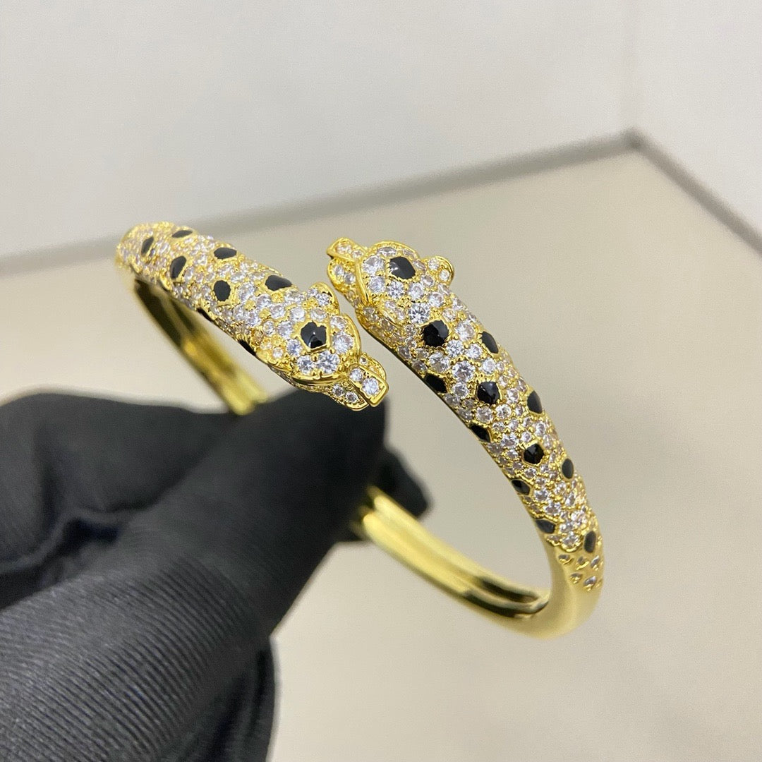 [⭐Clover Jewelry]PANTHERE DOUBLE HEADED HALF DIAMOND OPEN BRACELET