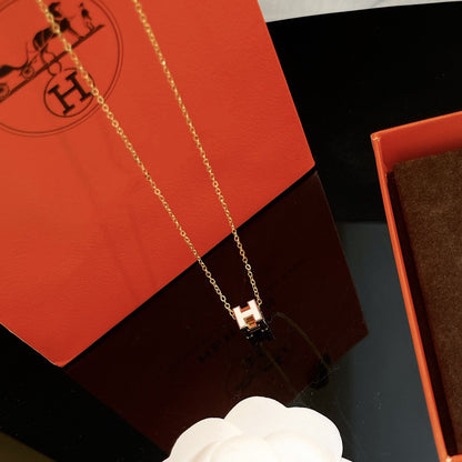 [⭐Clover Jewelry]H WHITE SQUARE GOLD NECKLACE